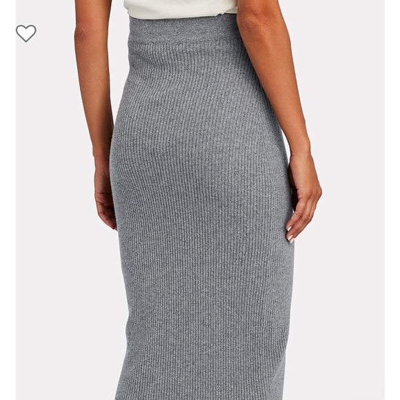 ANDAMANE
Eulalia Rib Knit Midi Skirt - Picture 4 of 5